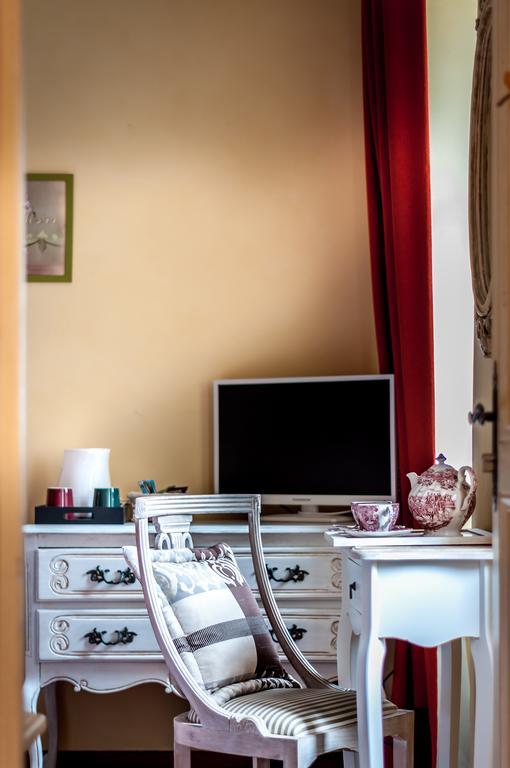 Le Clos Des Canebiers Bed and Breakfast Grasse Pokój zdjęcie