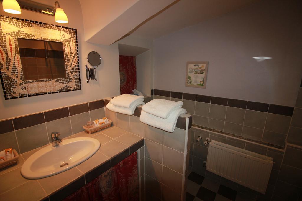 Le Clos Des Canebiers Bed and Breakfast Grasse Zewnętrze zdjęcie